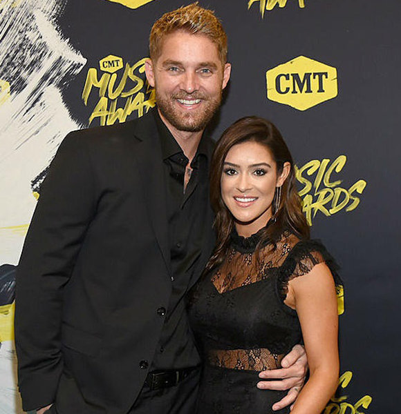 Taylor Mills Age 31 Is Married, Intimate Wedding Ceremony With Brett Young!