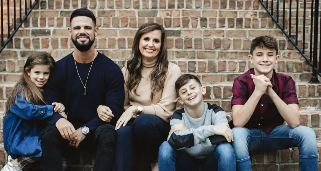 Steven Furtick Flaunts Proud Family With Wife, Married Life Details